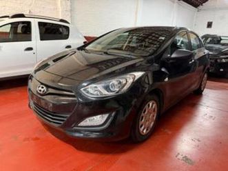 ② hyundai i30 1.4 essence euro 6 annee 2015 — hyundai — 2ememain