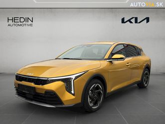 kia k4 1,6 t-gdi 7dct platinum 132kw180k za 32 200 €