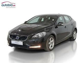 volvo v40 t3 kinetic