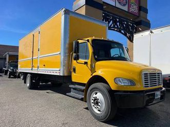 2020 freightliner m2 26ft highcube 97' door opening **cummins, non-cdl