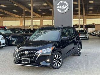 nissan kicks sv 1.6l sv / 1.6l v4 / radar / road assist / rims / big screen / in perfect condition