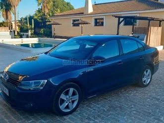volkswagen - jetta 1.6 tdi 105cv advance bluemotion tech