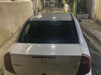 sedan 1.8 mpfi 8v 102cv 4p