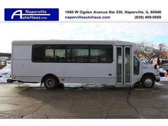 2016 ford econoline e-450 super duty shuttle bus