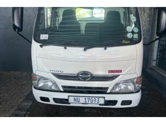 2014 hino 300 611 bowser