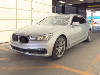 bmw 740 дигитално* табло* 360камера* кейлес* lane* assist*