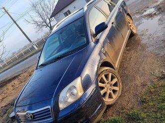 vând toyota avensis biled