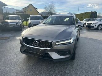 volvo v60 cross country b4d awd aut momentum pro panorama+navi+acc