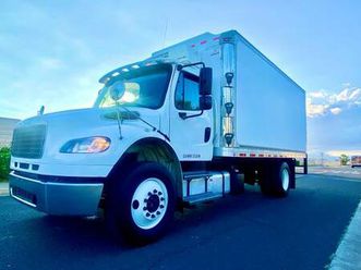 2017 freightliner m2 106 box truck 45k miles!