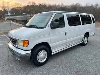 2005 ford e-350 ____ 15 passenger van