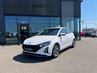 hyundai i20 automatik alu nav kamera sitz-lenkradheizung