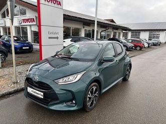 toyota yaris hybrid teamplayer *safety&comfort-pak*