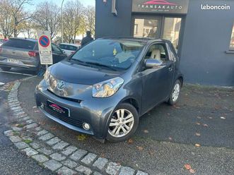 toyota iq rc2 68 vvt-i city cvt - caméra de recul - sièges chauffants - suivi d'entretien