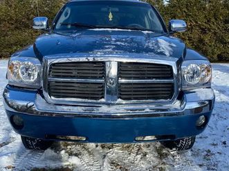 2006 dodge dakota laramie slt crew 5.5 ft/pi bed/lit
