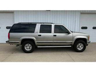 1999 gmc suburban k2500