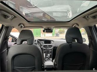 volvo v40 cross country