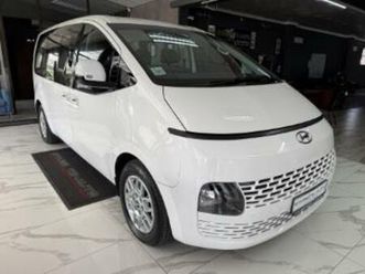 2.2d executive 11-seater