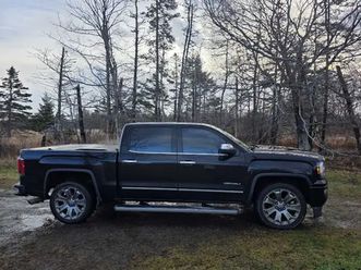black gmc sierra denali