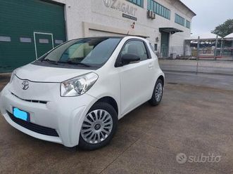 toyota iq trend 2014
