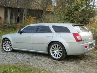 chrysler 300 c touring srt design