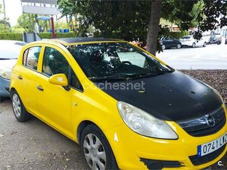 opel corsa 1.0 essentia