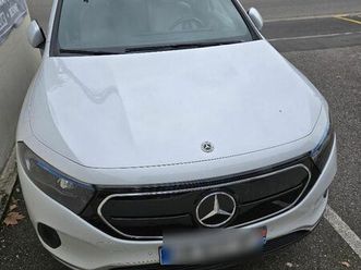 vend voiture mercedes eqa
