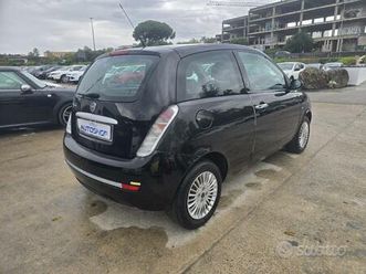 lancia ypsilon 1.2 argento