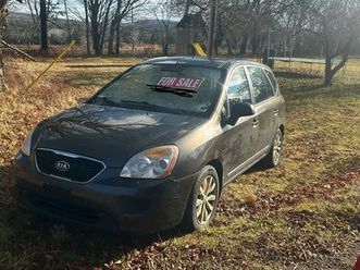 KIA RONDO 2012-kia-ronda