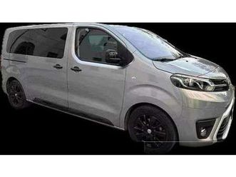 proace verso 2.0d 177 cv l1 medium a/t black edit