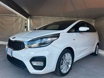kia carens 1.7 crdi 115 cv business class 7 posti