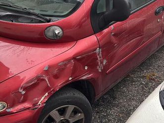 FIAT MULTIPLA fiat-multipla-incidentata