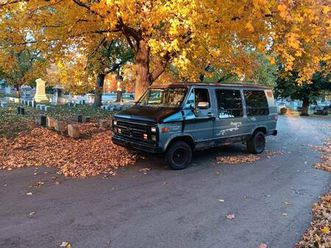 1991 chevy g20 van 3/4 ton lifted read description