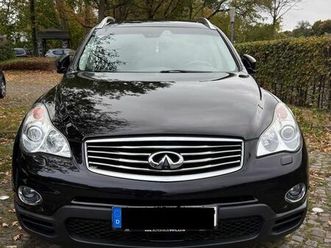 infiniti ex30d suv 4*4