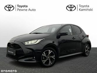 toyota yaris hybrid 1.5 style