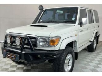 2022 toyota land cruiser 76 4.5 d v8 station wagon