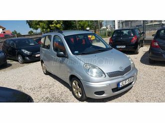 toyota yaris verso 1.5 luna
