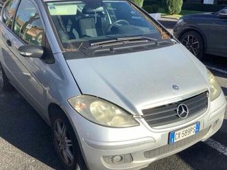 mercedes-benz a 150 icerchi in lega- sedili