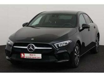 e ia + gps + camera + half/leder + pdc + cruise +