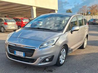 peugeout 5008 7 posti