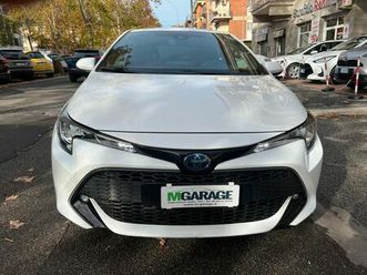 toyota corolla 1.8 hybrid bianca
