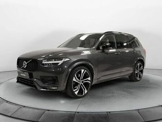 volvo xc90 b5 ultimate dark awd 7 posti