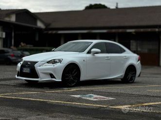lexus is 300h f sport – 2013 – full optional