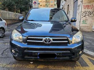 rav4 2.2 d-4d luxury 177cv