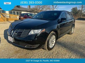 used 2017 lincoln mkt livery
