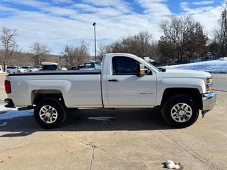 2015 chevy silverado 2500hd 6.0l v8 clean!!