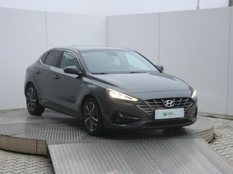 hyundai i30 fastback 1,5 t-gdi 117 kw a/t7