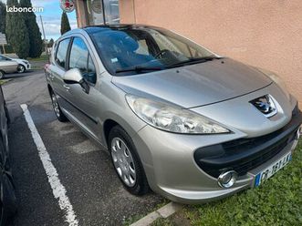peugeot 207 sw 1.4 95 ch active toit panoramique ct ok aucun frais à prévoir