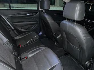 opel insignia grand sport 2019 • 61,000 km • benzin