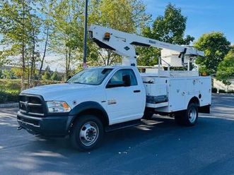 2015 ram 4500 st regular cab service/utility boom/bucket truck!