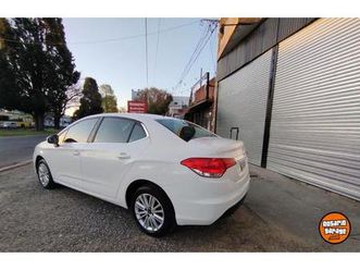 c4 lounge permuto financió